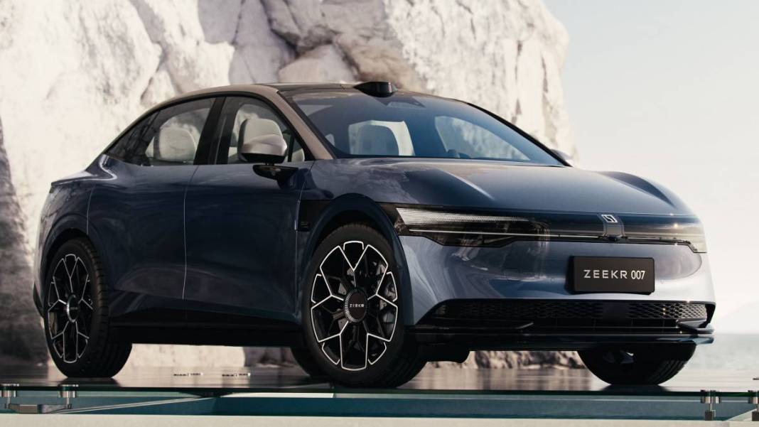 Tasarım harikası elektrikli Çin'den geliyor! Koordinatı girin sizi evinize götürsün... Hem ucuz hem lüks 4